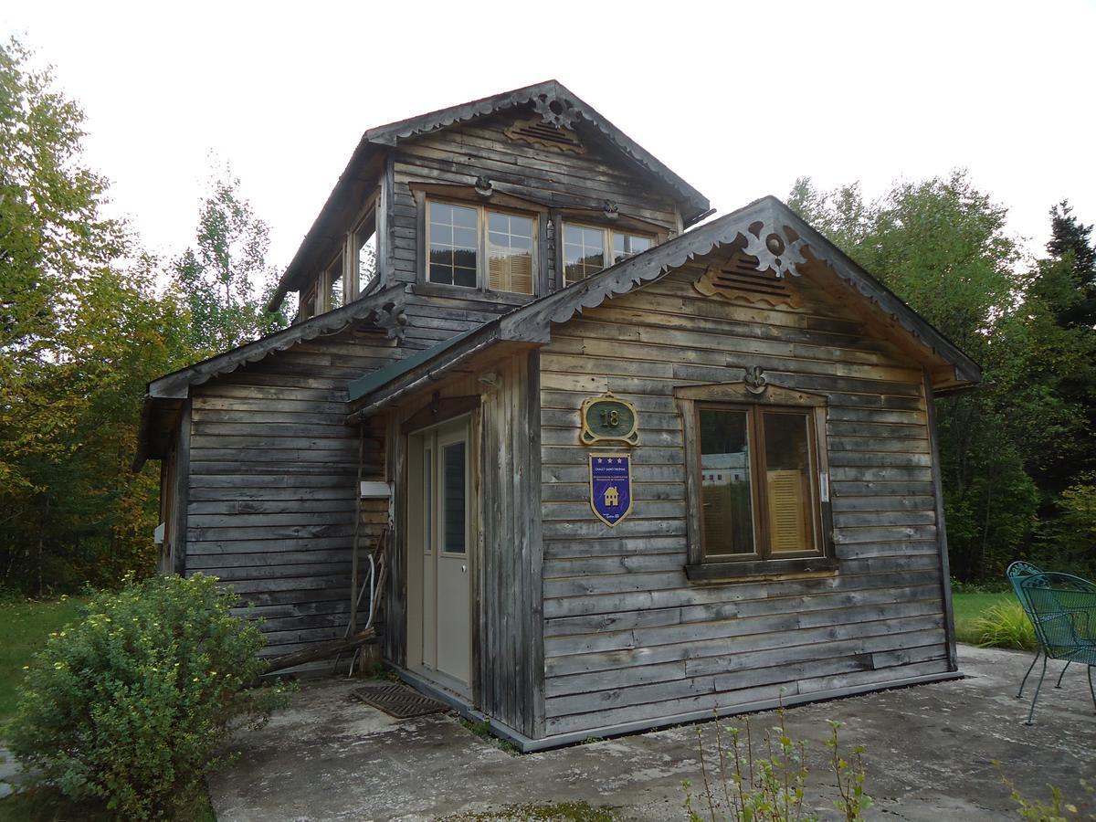 Chalet Saint-Thomas LʼAnse-Saint-Jean Extérieur photo